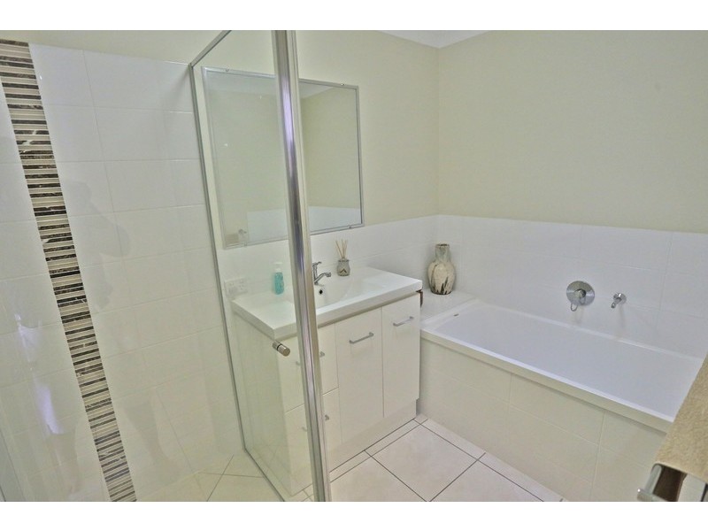 1/141 Hartley Street, Emu Park QLD 4710