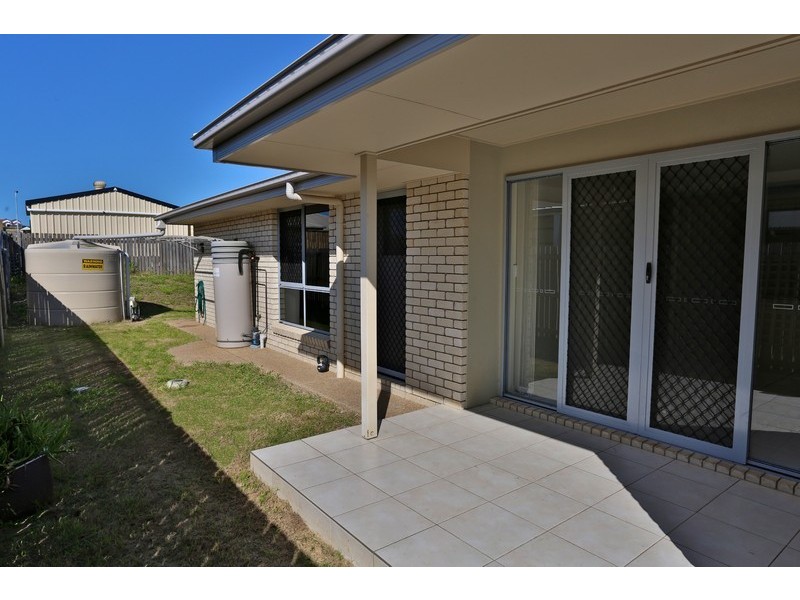 1/141 Hartley Street, Emu Park QLD 4710
