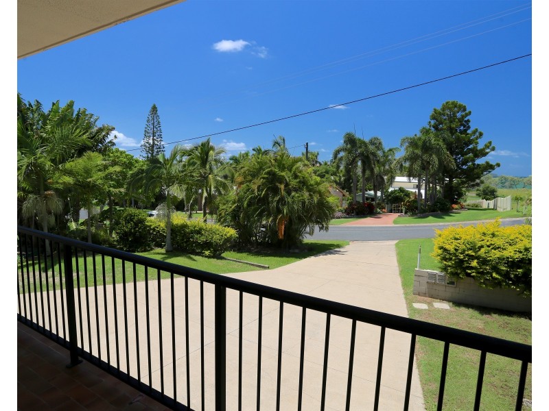 2/46 Ferguson Street, Emu Park QLD 4710