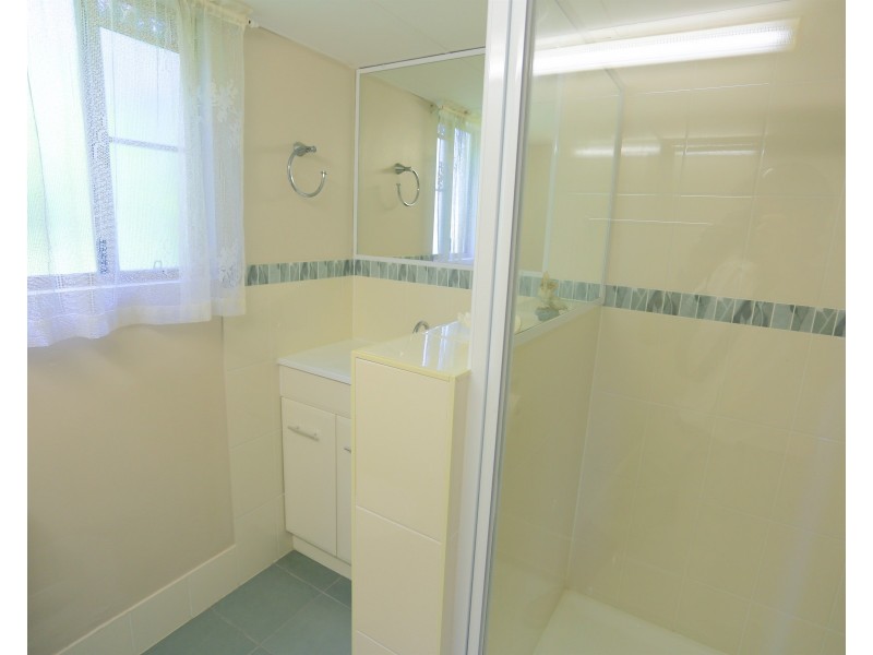 2/46 Ferguson Street, Emu Park QLD 4710