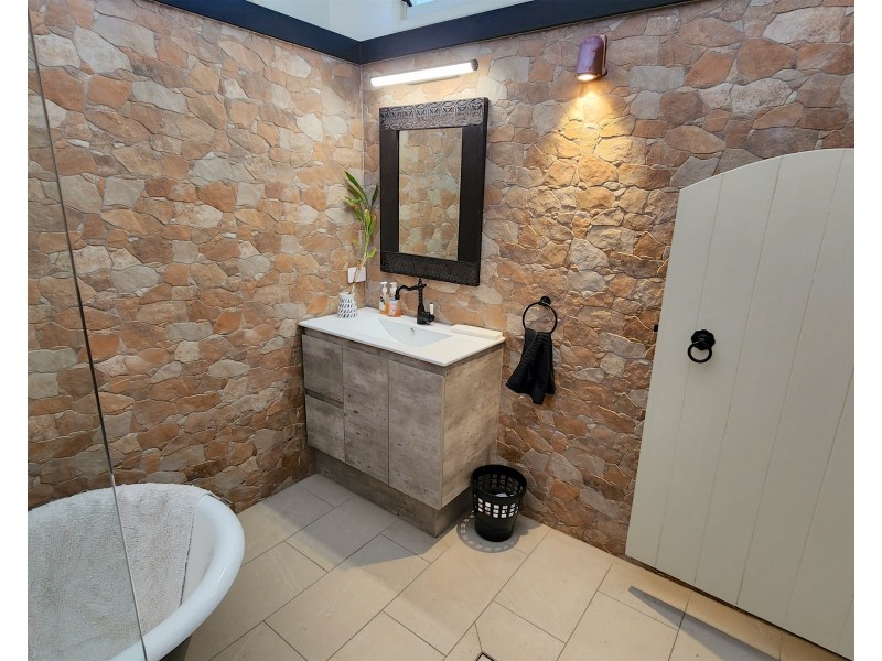 106 Pattison Street, Emu Park QLD 4710