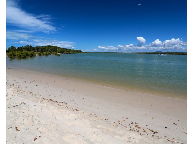 15 Monaco Drive, Zilzie QLD 4710