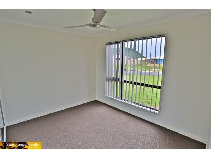 32 Riviera Way, Mulambin QLD 4703