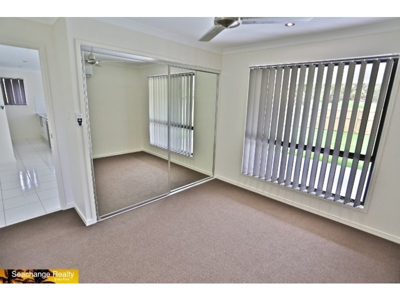 32 Riviera Way, Mulambin QLD 4703