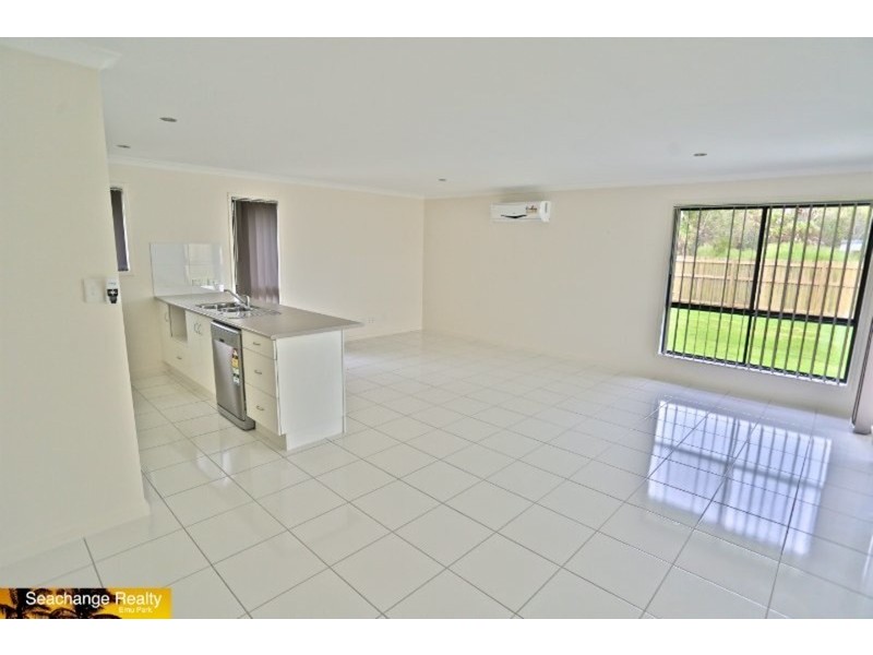 32 Riviera Way, Mulambin QLD 4703