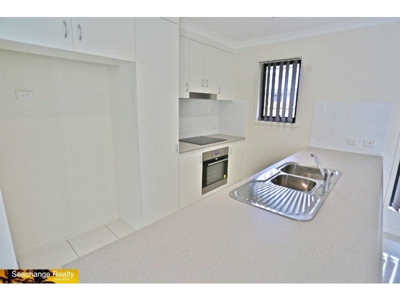 32 Riviera Way, Mulambin QLD 4703