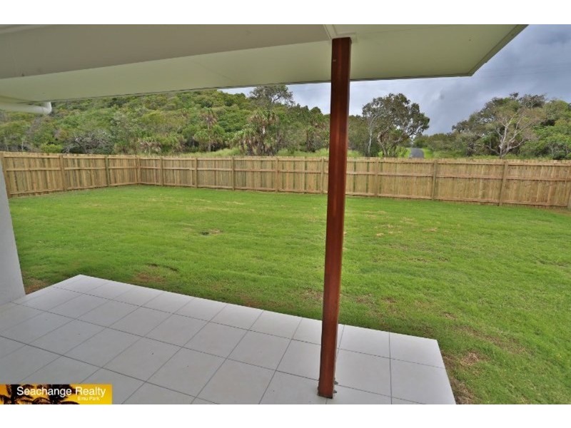 32 Riviera Way, Mulambin QLD 4703
