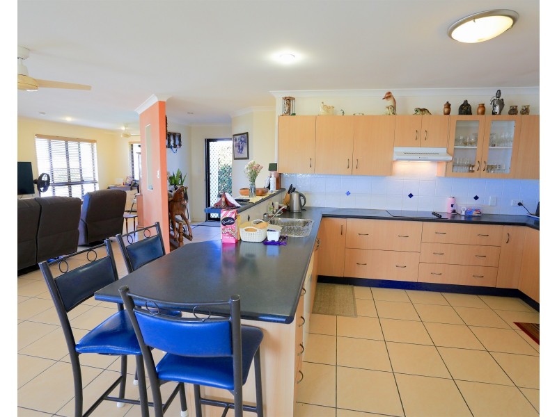 21 Paradise Way, Emu Park QLD 4710