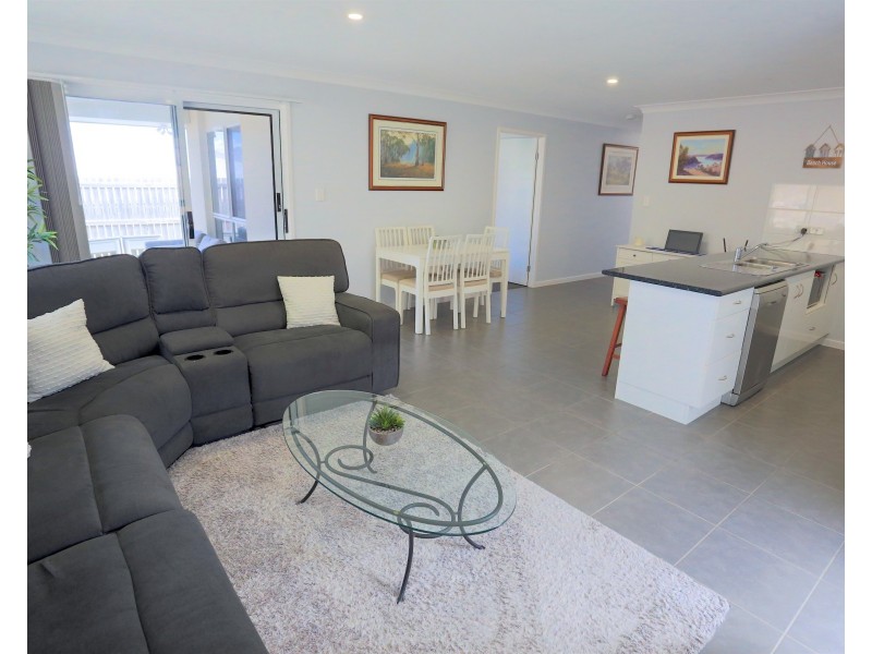 6 Ocean View Drive, Zilzie QLD 4710