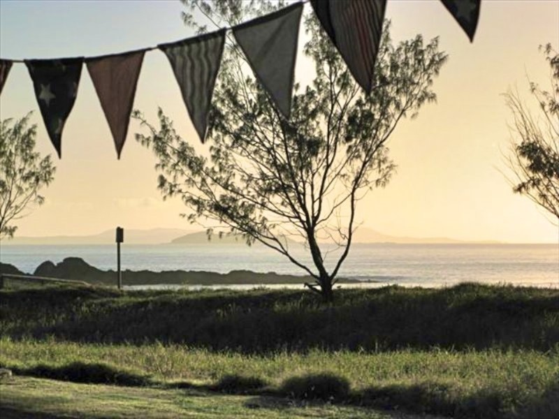 24 Esplanade, Emu Park QLD 4710