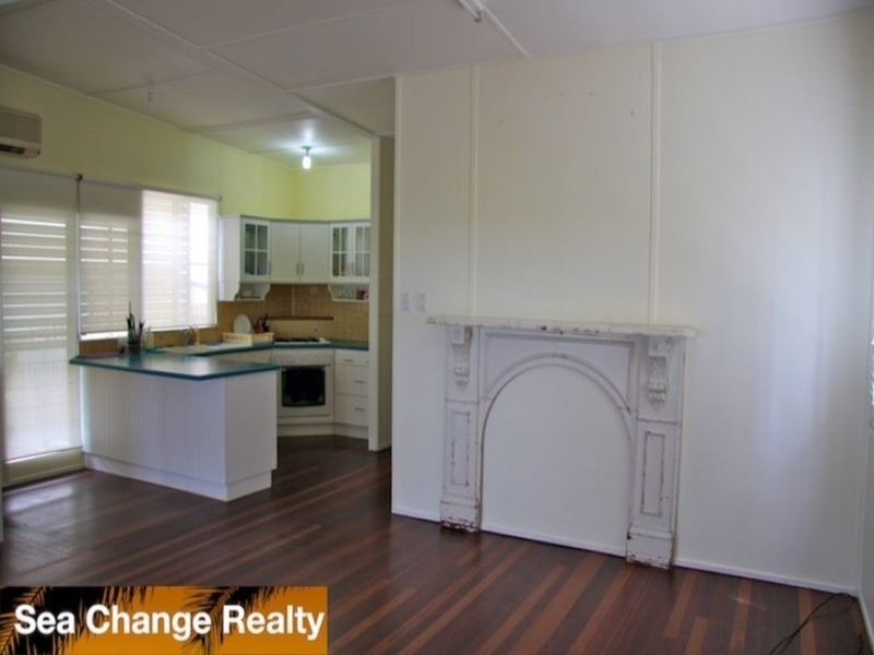 24 Esplanade, Emu Park QLD 4710