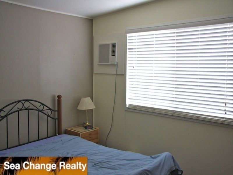 24 Esplanade, Emu Park QLD 4710