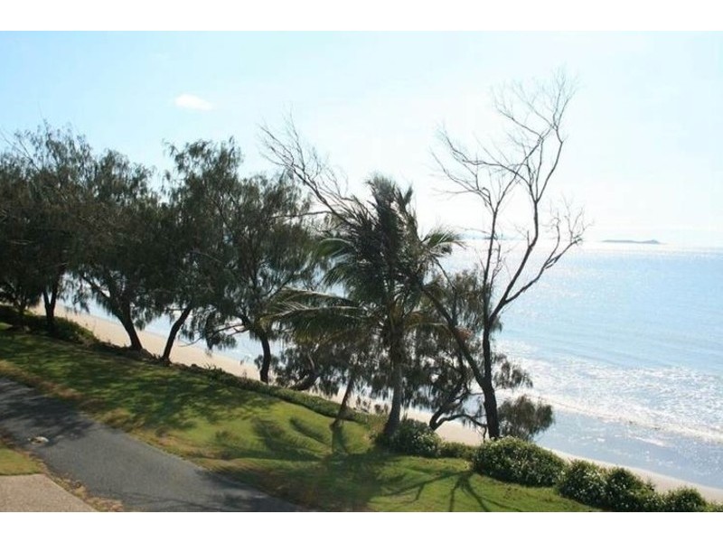 92 Schofield Parade, Keppel Sands QLD 4702