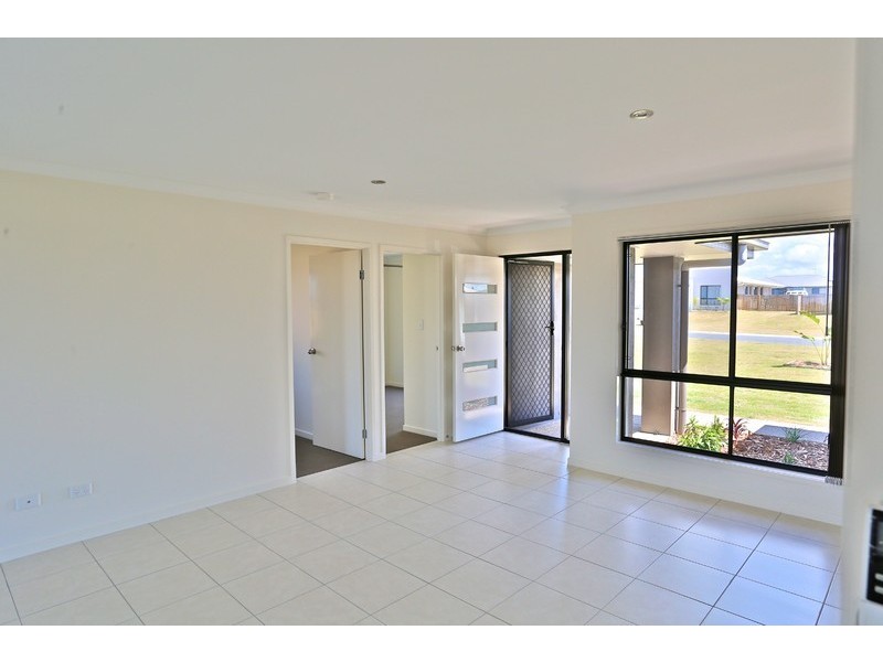 27 Timbers Beach Road, Zilzie QLD 4710