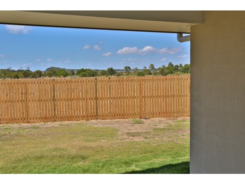 27 Timbers Beach Road, Zilzie QLD 4710