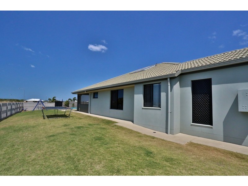 1 Timbers Beach Road, Zilzie QLD 4710