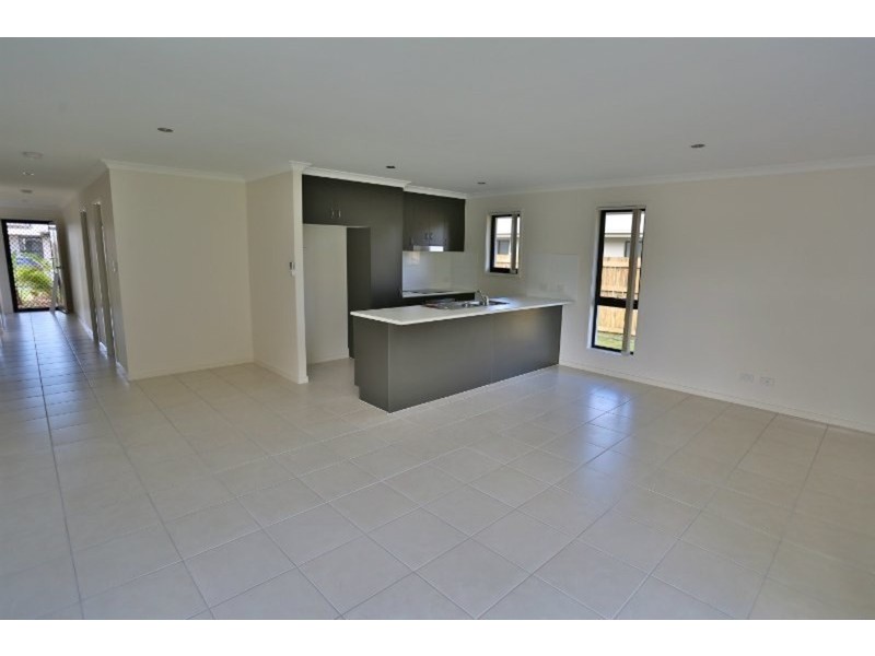 30 Beachside Circuit, Mulambin QLD 4703