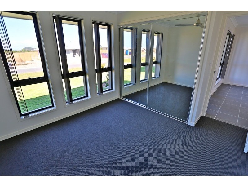 32 Timbers Beach Road, Zilzie QLD 4710