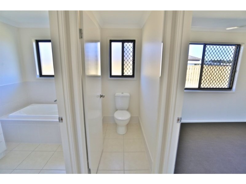 23 Beachside Circuit, Mulambin QLD 4703
