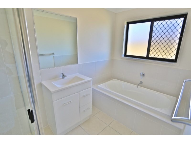 23 Beachside Circuit, Mulambin QLD 4703