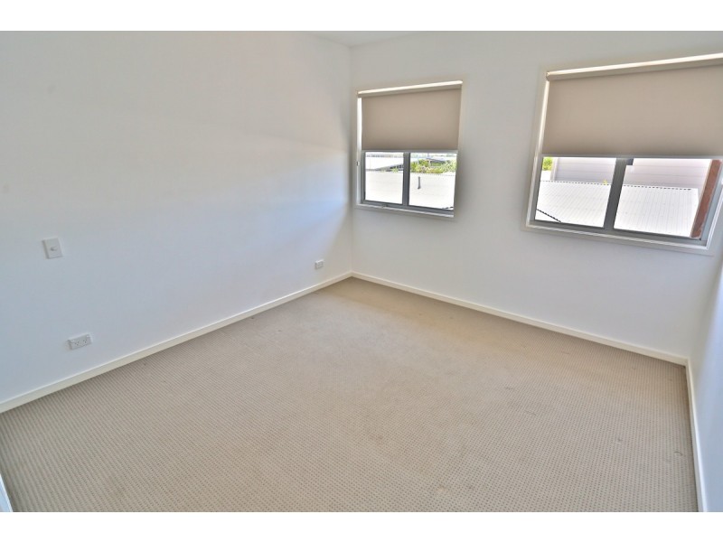 33 Cocoanut Point Drive, Zilzie QLD 4710