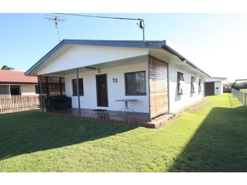 22 Limpus Avenue, Keppel Sands QLD 4702