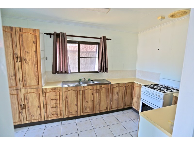 22 Limpus Avenue, Keppel Sands QLD 4702
