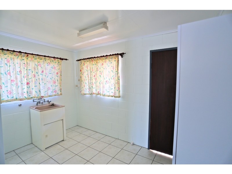 22 Limpus Avenue, Keppel Sands QLD 4702
