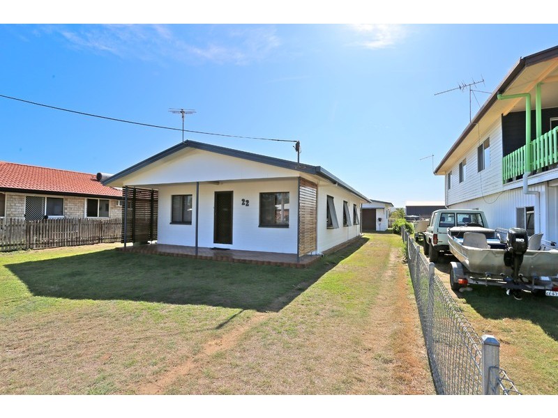 22 Limpus Avenue, Keppel Sands QLD 4702