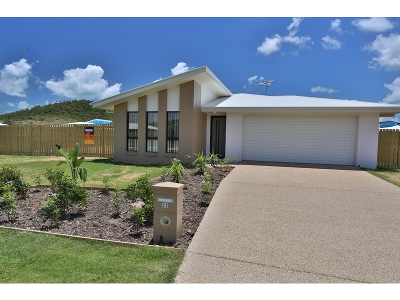 32 Outrigger Drive, Mulambin QLD 4703