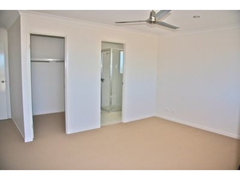 60 Valley Park Road, Zilzie QLD 4710