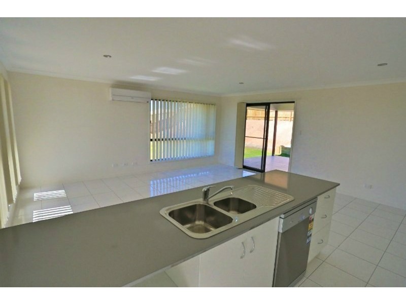 21 Falcon Crest, Emu Park QLD 4710