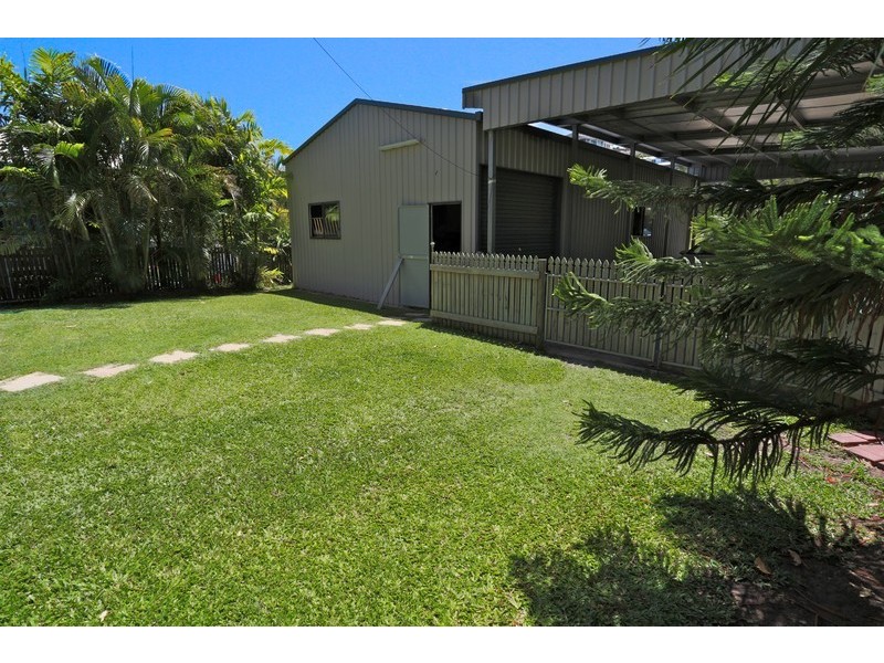 39 Ferguson Street, Emu Park QLD 4710