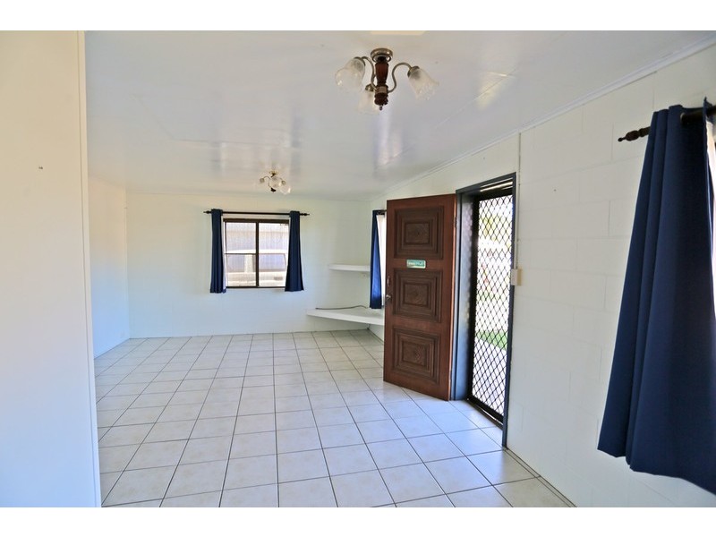 22 Limpus Avenue, Keppel Sands QLD 4702