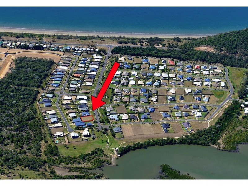 31 Blue Water Boulevard, Mulambin QLD 4703