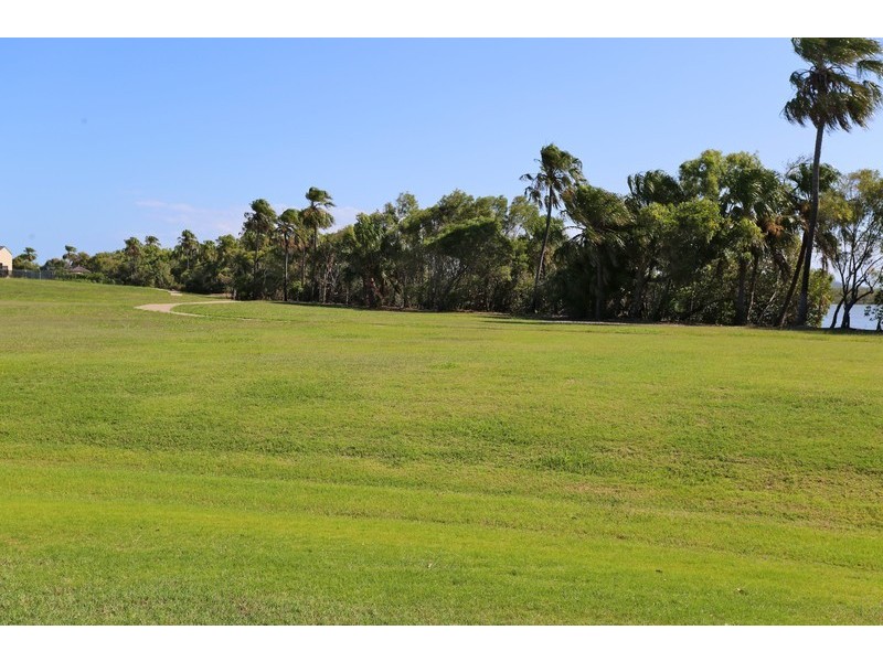 31 Blue Water Boulevard, Mulambin QLD 4703