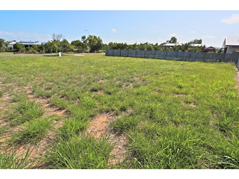 31 Blue Water Boulevard, Mulambin QLD 4703