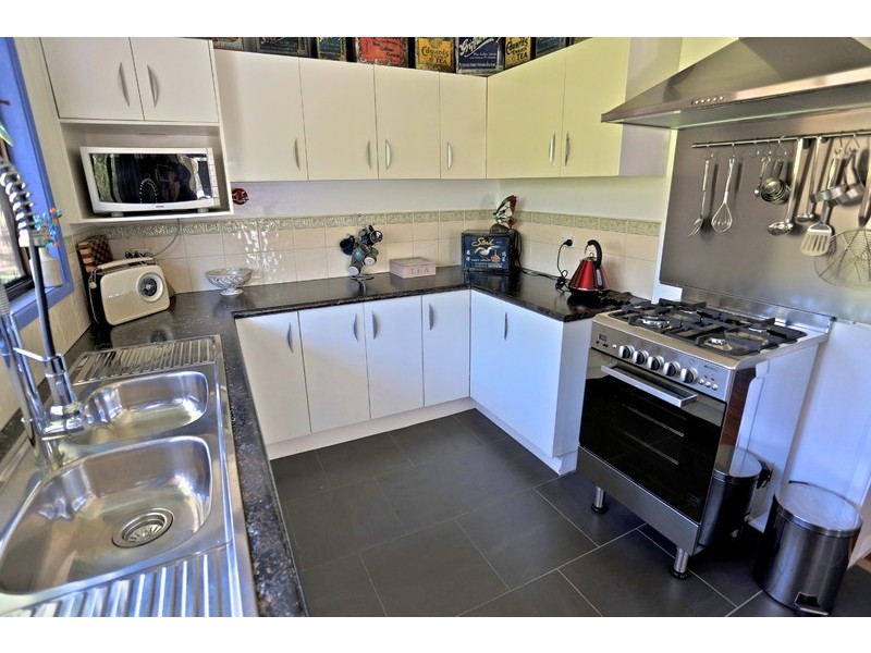 175 Manns Roads, Emu Park QLD 4710