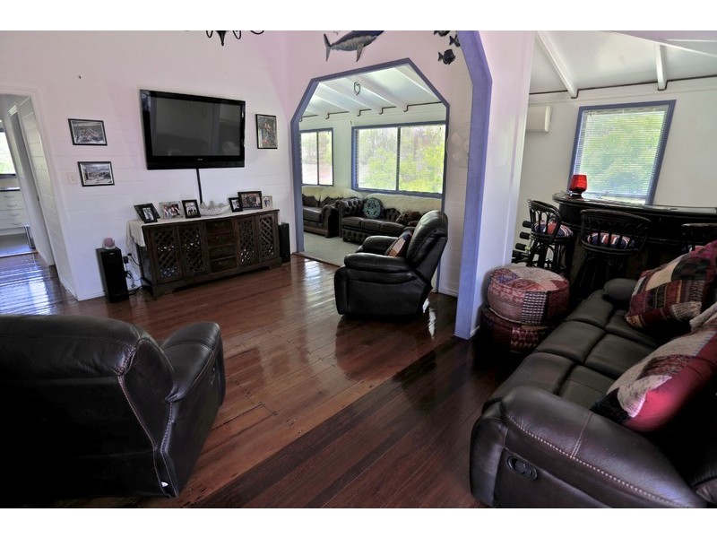 175 Manns Roads, Emu Park QLD 4710