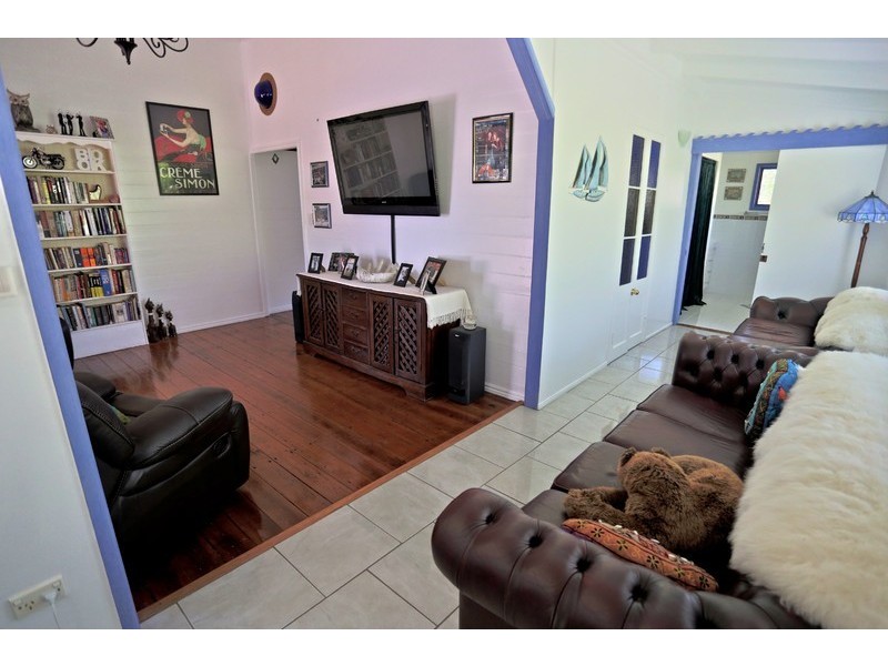 175 Manns Roads, Emu Park QLD 4710