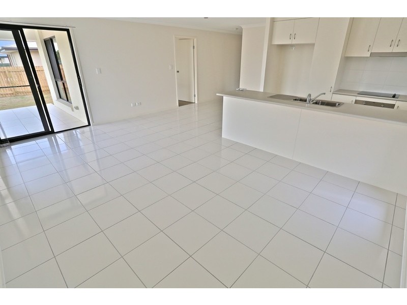 24 Timbers Beach Road, Zilzie QLD 4710
