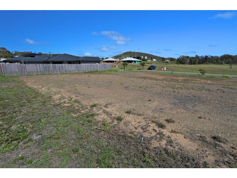11 Fishermans Lane, Emu Park QLD 4710