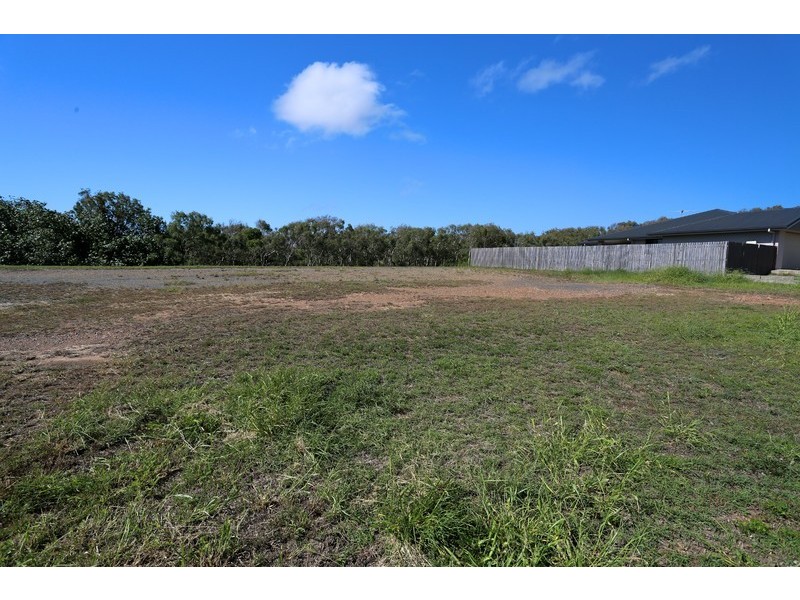 11 Fishermans Lane, Emu Park QLD 4710