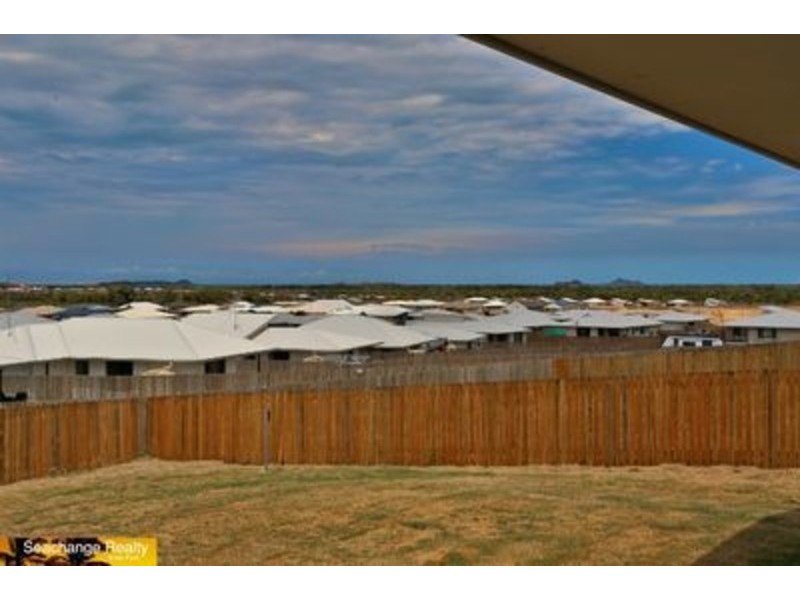 31 Falcon Crest, Emu Park QLD 4710