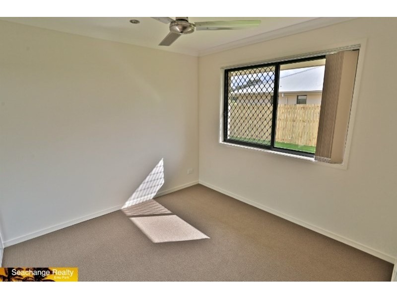 24 Beachside Circuit, Mulambin QLD 4703