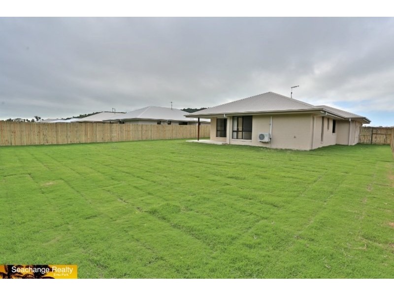 24 Beachside Circuit, Mulambin QLD 4703