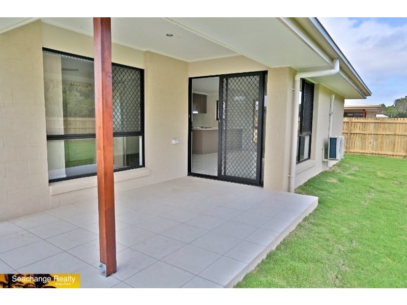 24 Beachside Circuit, Mulambin QLD 4703