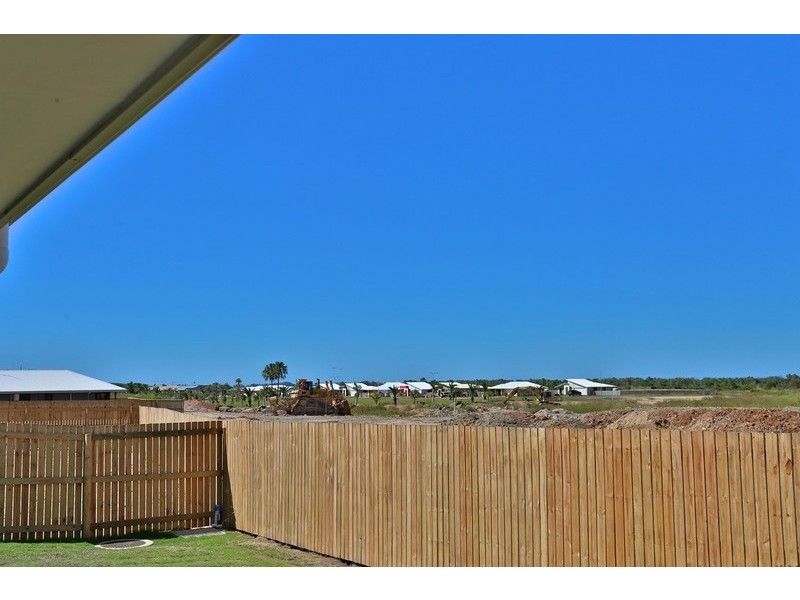 33 Timbers Beach Road, Zilzie QLD 4710