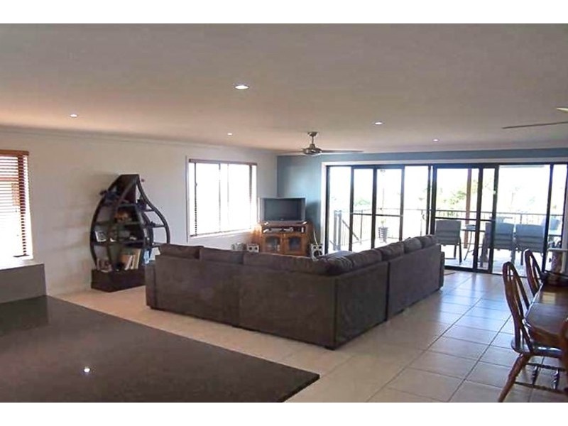 52 Paradise Way, Emu Park QLD 4710