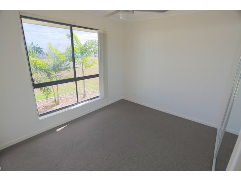 33 Falcon Crest, Emu Park QLD 4710